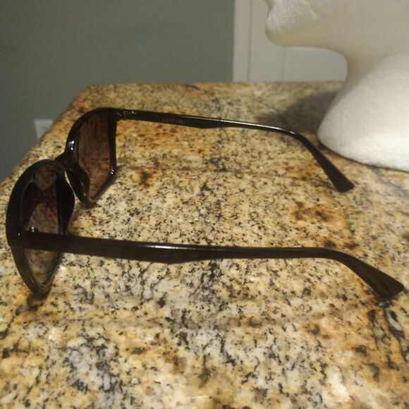 Geoffrey Beene 1GBS Tortoise 55 16 135 mm Black Plastic Sunglasses - Picture 14 of 14